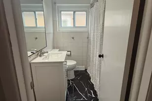 7041 W 64th St, Chicago, IL 60638 - Photo 9