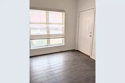 807 W 14th Place #1B, Chicago, IL 60608 - Photo 11