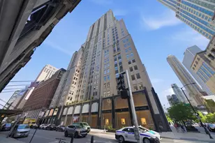 159 E Walton Pl, Chicago, IL 60611 - Photo 1