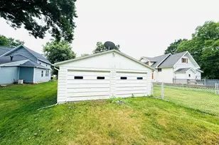104 Gilbert St, Rossville, IL 60963 - Photo 5