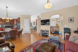 8967 Holland Harbor Circle, Frankfort, IL 60423 - Photo 13
