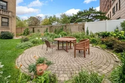 1755 E 55th Street #303, Chicago, IL 60615 - Photo 13