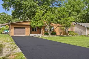 39576 N Petite Pass, Antioch, IL 60002 - Photo 3