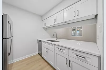19409 Oakwood Avenue #E, Country Club Hills, IL 60478 - Photo 9