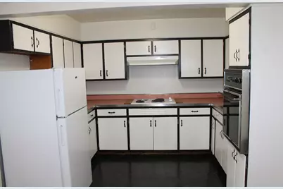 715 E State Street #204, Geneva, IL 60134 - Photo 15