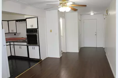 715 E State Street #204, Geneva, IL 60134 - Photo 17