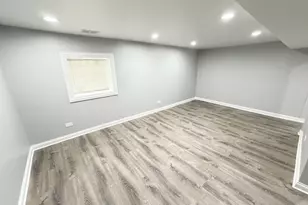 2415 N Hamlin Ave, Chicago, IL 60647 - Photo 7
