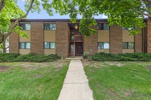 401 Concord Ave, South Elgin, IL 60177 - Photo 1