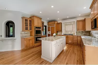 5705 S Elm Street, Hinsdale, IL 60521 - Photo 7