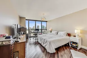10 E Ontario St, Chicago, IL 60611 - Photo 13