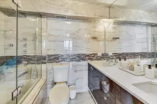 10 E Ontario St, Chicago, IL 60611 - Photo 17