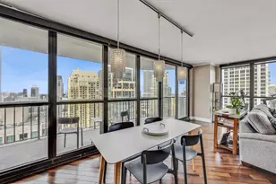 10 E Ontario St, Chicago, IL 60611 - Photo 11
