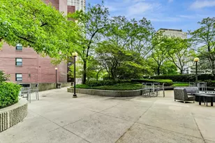 10 E Ontario St, Chicago, IL 60611 - Photo 39