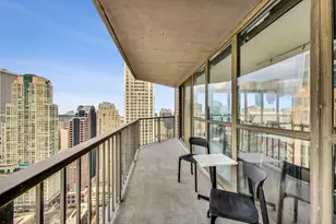 10 E Ontario St, Chicago, IL 60611 - Photo 25
