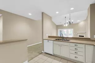 3848 Thornhill Cir, Champaign, IL 61822 - Photo 5