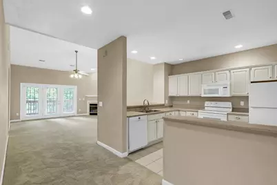 3848 Thornhill Circle #3848, Champaign, IL 61822 - Photo 7