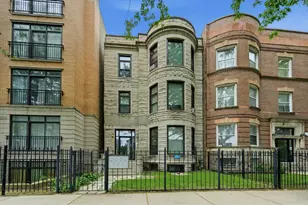 4030 S Indiana Ave, Chicago, IL 60653 - Photo 1
