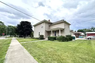 302 S Vermillion St, Streator, IL 61364 - Photo 5