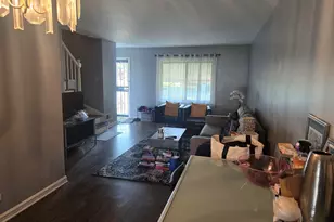 8457 S Bennett Ave, Chicago, IL 60617 - Photo 5