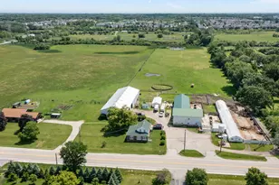 39525 N Delany Rd, Wadsworth, IL 60083 - Photo 9
