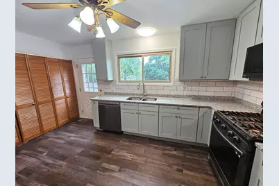 571 White Birch Road, Lindenhurst, IL 60046 - Photo 7