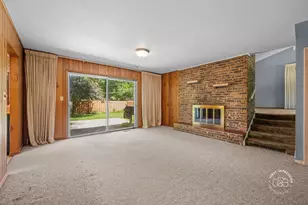 877 N Fordham Ave, Aurora, IL 60506 - Photo 9