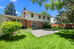 877 N Fordham Ave, Aurora, IL 60506 - Photo 25