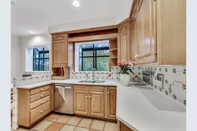 2929 Indianwood Road, Wilmette, IL 60091 - Photo 9