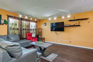 1953 Burr Oaks Ln, Glendale Heights, IL 60139 - Photo 7