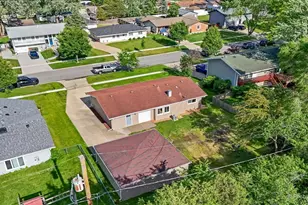 1420 Cooper Rd, Hoffman Estates, IL 60169 - Photo 11