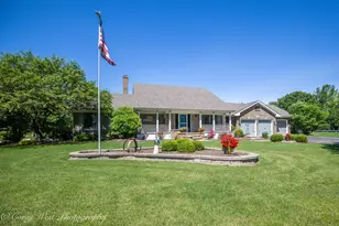 1545 Sunflower Dr, Sycamore, IL 60178 - Photo 5