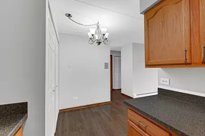 10430 Ridgeland Avenue #6, Chicago Ridge, IL 60415 - Photo 7