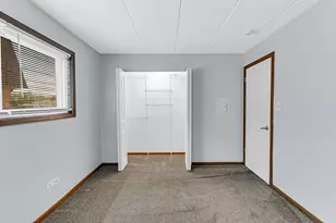 10430 Ridgeland Ave, Chicago Ridge, IL 60415 - Photo 15
