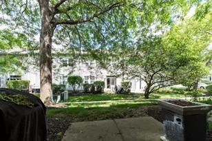 2896 Falling Waters Ln, Lindenhurst, IL 60046 - Photo 35