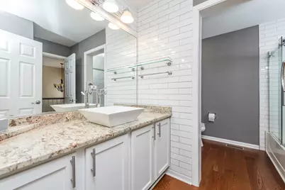 2896 Falling Waters Lane, Lindenhurst, IL 60046 - Photo 17
