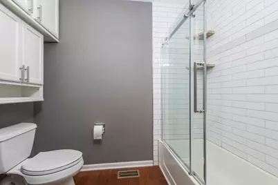 2896 Falling Waters Lane, Lindenhurst, IL 60046 - Photo 15