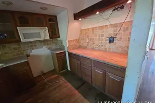 8506 Riley Rd, Wonder Lake, IL 60097 - Photo 7