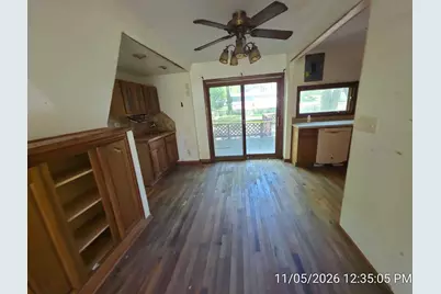 8506 Riley Road, Wonder Lake, IL 60097 - Photo 5