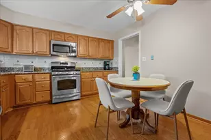 7615 Arcadia St, Morton Grove, IL 60053 - Photo 9