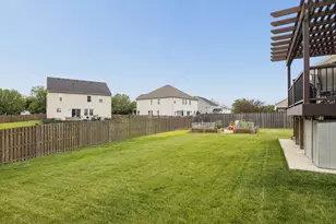 903 Fox View Dr, Joliet, IL 60431 - Photo 35