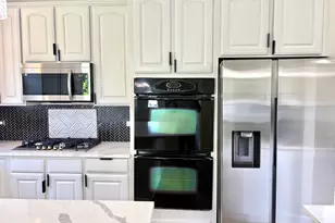 1145 MacKenzie Dr, Antioch, IL 60002 - Photo 13