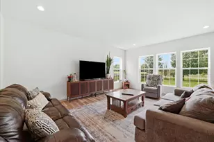 21228 Coventry Cir, Shorewood, IL 60404 - Photo 9