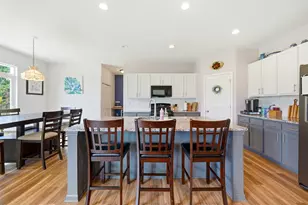 21228 Coventry Cir, Shorewood, IL 60404 - Photo 7