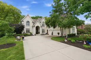 1108 Chadwick Ct, Aurora, IL 60502 - Photo 1