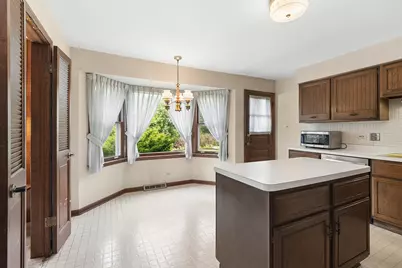 2736 Marlin Court, Homewood, IL 60430 - Photo 13