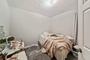 336 St Charles St, Elgin, IL 60120 - Photo 5