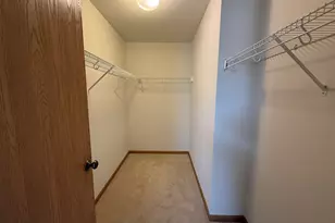 591 W Kristina Ln, Round Lake, IL 60073 - Photo 11
