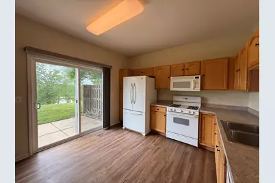 591 W Kristina Lane, Round Lake, IL 60073 - Photo 3
