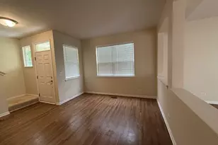 591 W Kristina Ln, Round Lake, IL 60073 - Photo 5