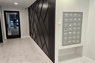 5906 N Sheridan Rd, Chicago, IL 60660 - Photo 3